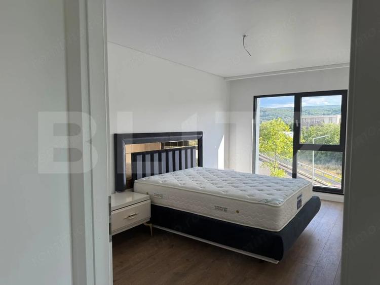 Apartament cu 4 camere semidecomandat în Zorilor