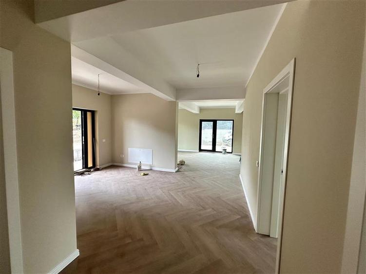 Casă individuală cu 4 camere cu Teren 500 Mp în Tomești