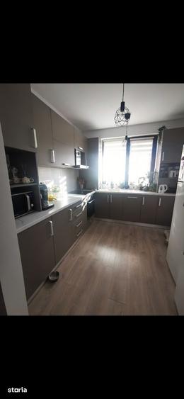 Casă cu 4 camere cu Teren 50 Mp în Central