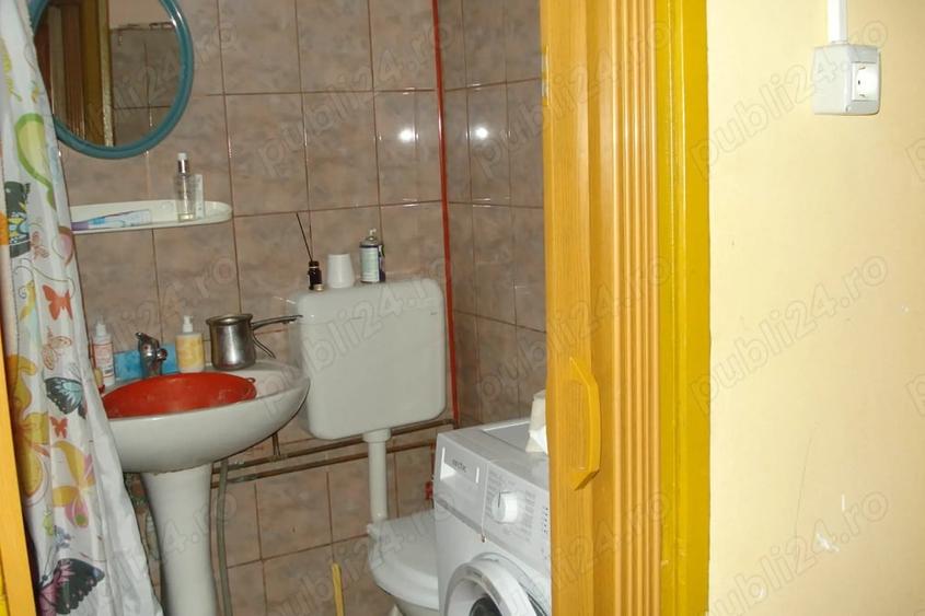 Apartament cu 3 camere decomandat în Sinaia