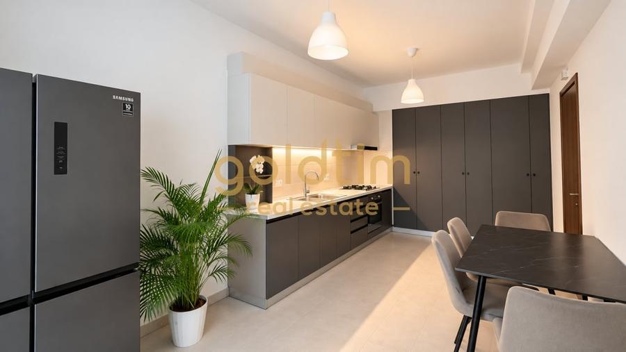 Apartament cu 4 camere decomandat, mobilat în Aviatorilor