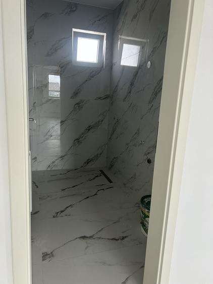 Casă cu 4 camere în Sântandrei