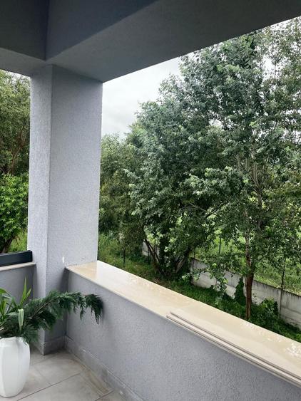 Apartament cu 2 camere decomandat în Bratia din Deal