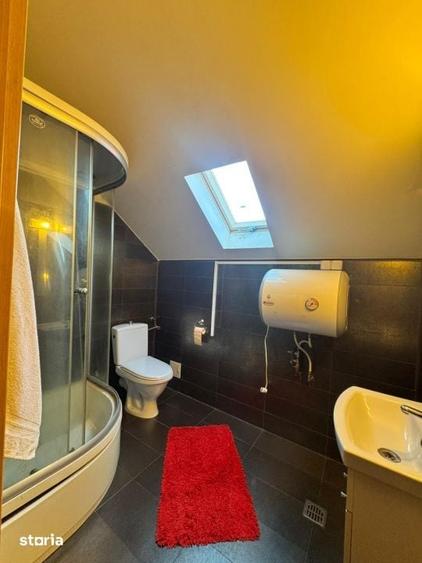 Casă cu 7 camere cu Teren 960 Mp în Pielești