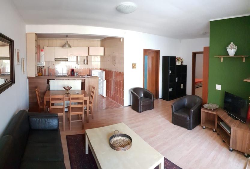 Casă cu 3 camere cu Teren 300 Mp în Central