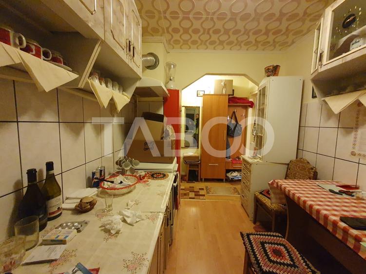 Apartament cu 2 camere semidecomandat, mobilat în Făgăraș