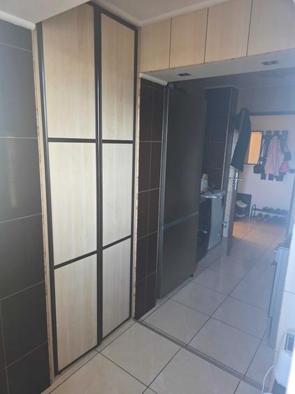 Apartament cu 3 camere decomandat în Titulescu