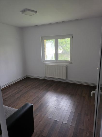Apartament cu 2 camere decomandat în Mătăsari