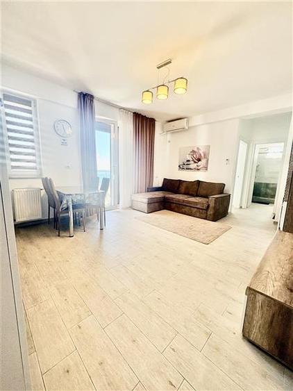 Apartament cu 2 camere decomandat, mobilat în Est