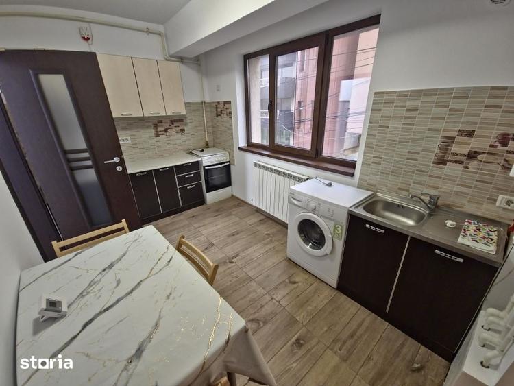 Apartament cu 2 camere decomandat, mobilat în Faleza Nord