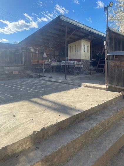 Casă cu Teren 5200 Mp în Pârteștii de Jos
