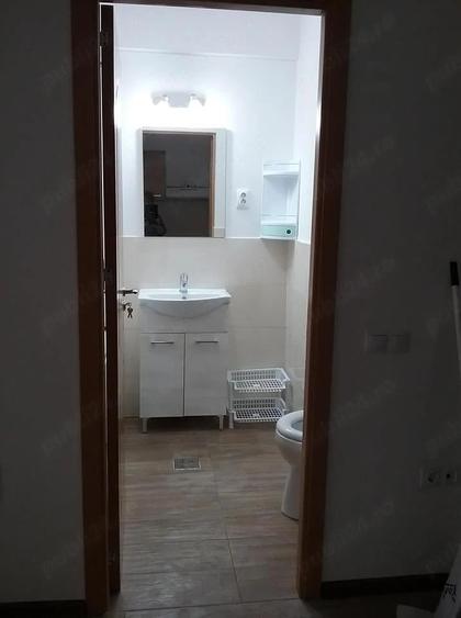 Apartament cu 2 camere semidecomandat în Iris