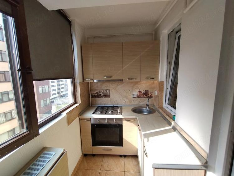 Apartament cu 2 camere semidecomandat în Roșu