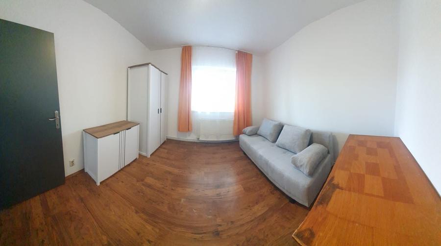 Apartament cu 2 camere decomandat în Lazaret