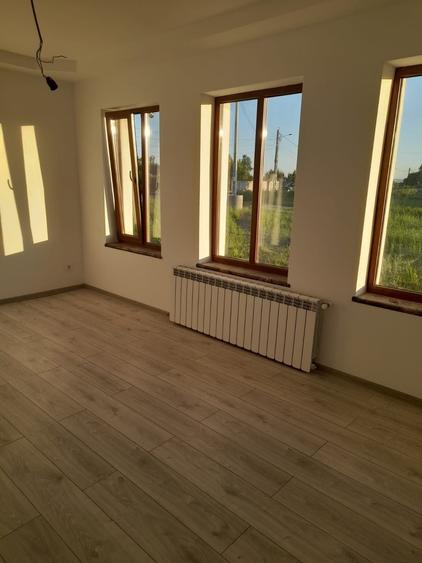 Casă cu 3 camere în Central