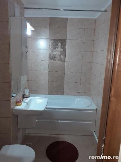 Garsonieră decomandată în Lipovei
