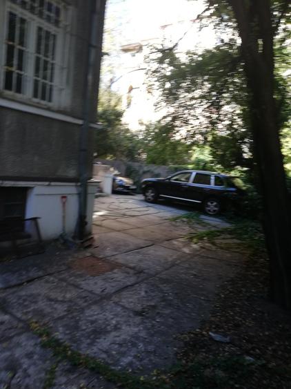 Casă cu 10 camere cu Canalizare în P-ța Dorobanți