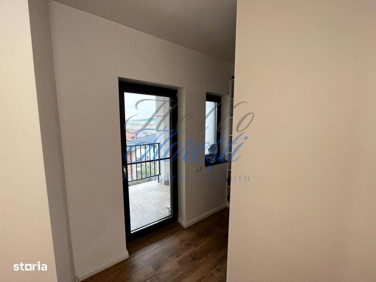 Casă cu 4 camere în Sânnicoară