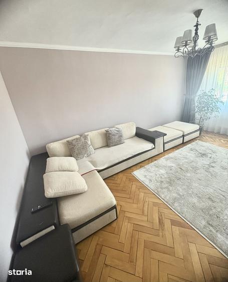 Apartament cu trei camere de vanzare, renovat complet, central - 14