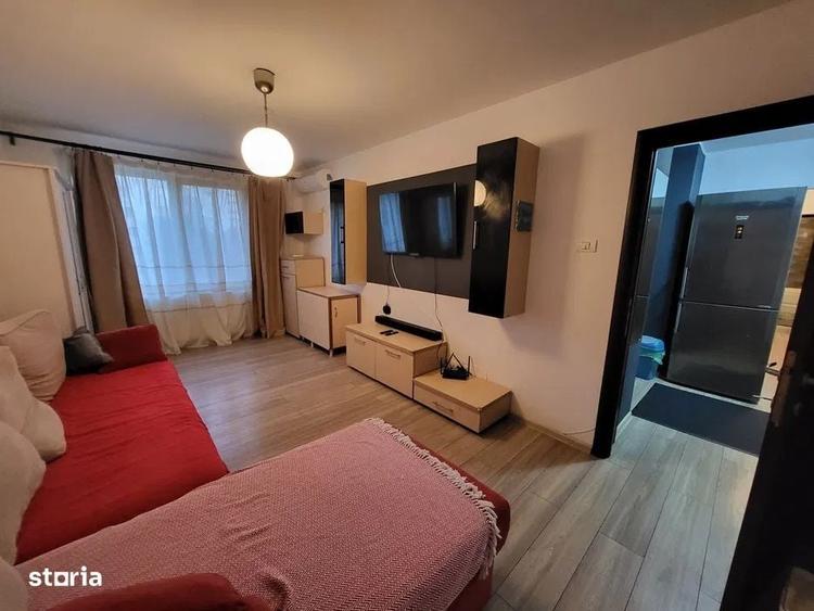 Apartament cu 3 camere decomandat în Dristor