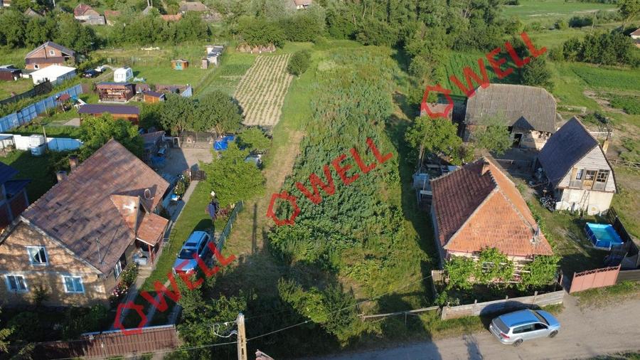 Teren agricol intravilan de 816 mp, în Leț