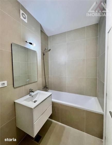 Apartament cu 2 camere în Baza 3