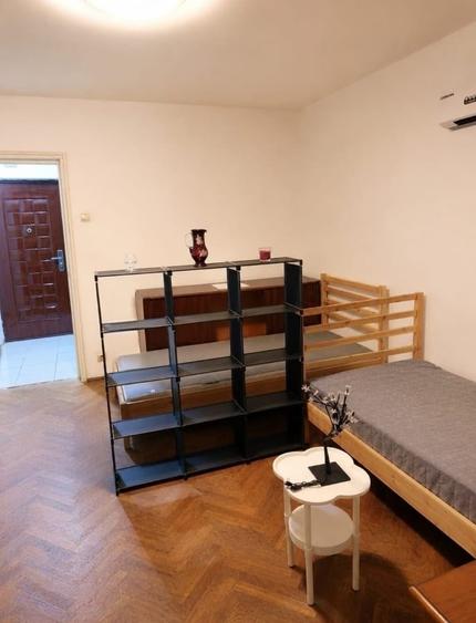 Garsonieră decomandată în Drumul Taberei