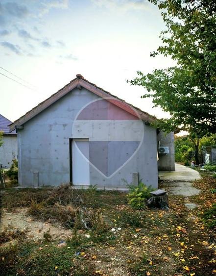 Casă individuală cu 4 camere cu Teren 1153 Mp în Central