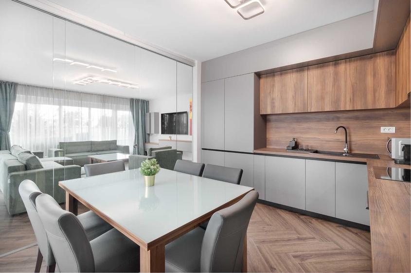 Apartament cu 3 camere decomandat în Lotus