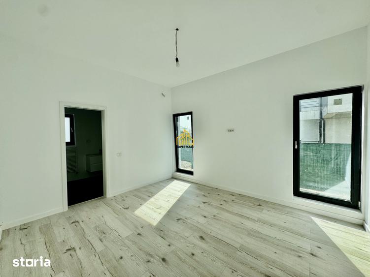 Casă cu 4 camere cu Teren 490 Mp în Clinceni