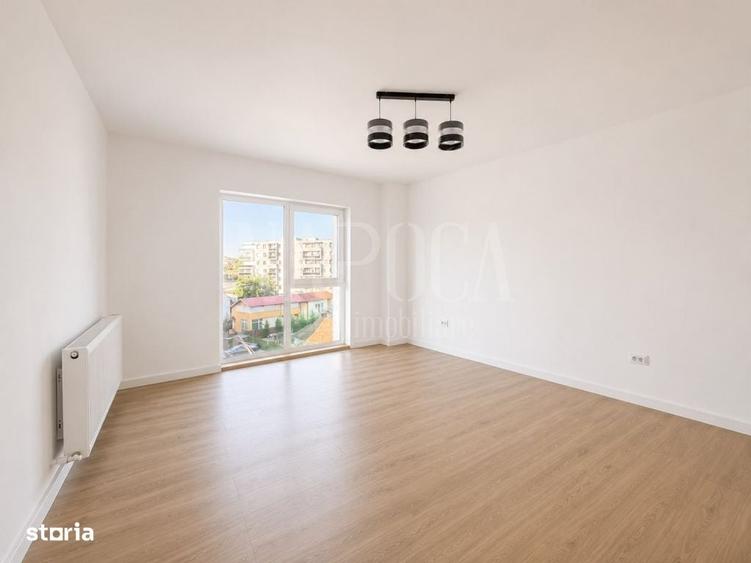 Apartament cu 4 camere semidecomandat în Dâmbul Rotund