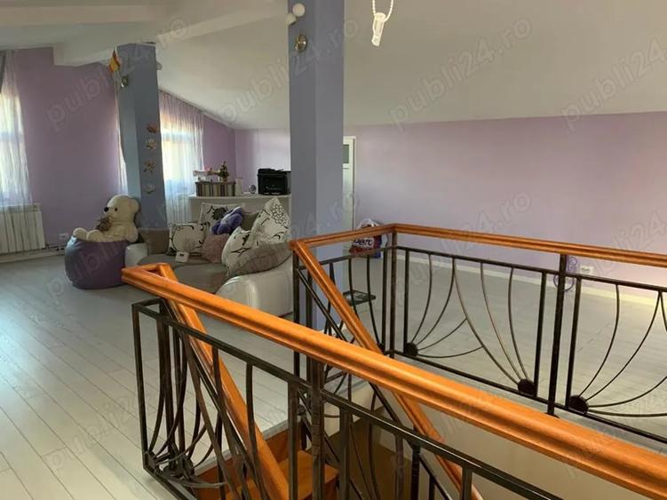 Casă cu 6 camere cu Teren 450 Mp în Ordoreanu