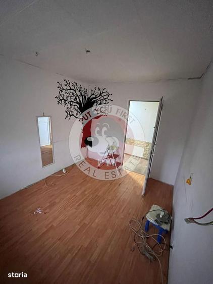 Apartament cu 4 camere semidecomandat în Militari