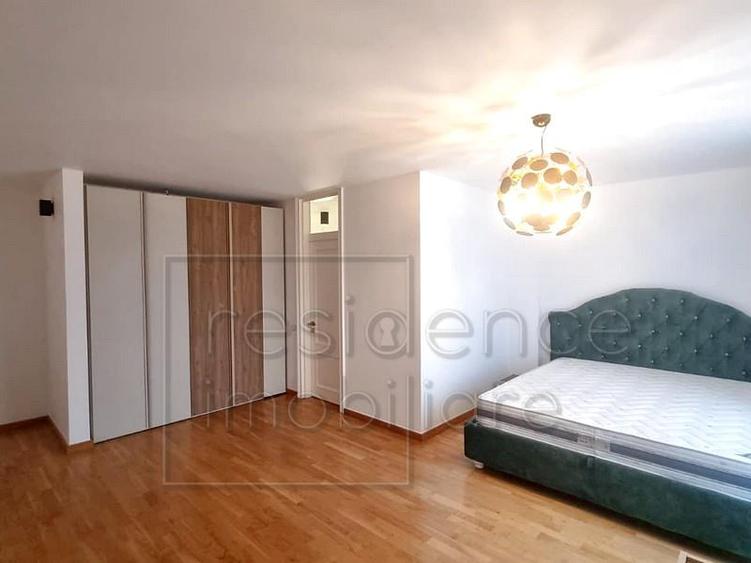 Apartament cu 3 camere semidecomandat, mobilat în Aeroport