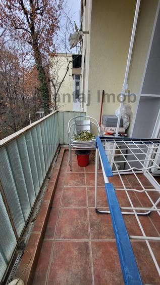 Floreasca, Bach, centrala de apartament, bloc anvelopat, decomandat - 10