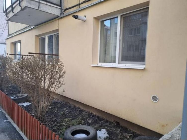 Apartament cu 2 camere semidecomandat în Ciucului