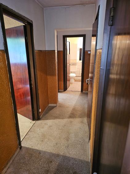 Apartament cu 3 camere decomandat în Militari