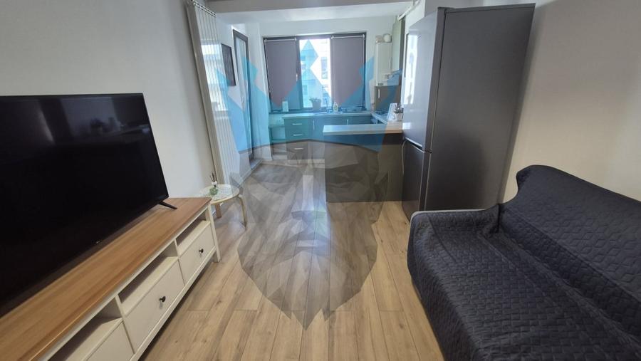 Apartament cu 2 camere decomandat, mobilat în Regie