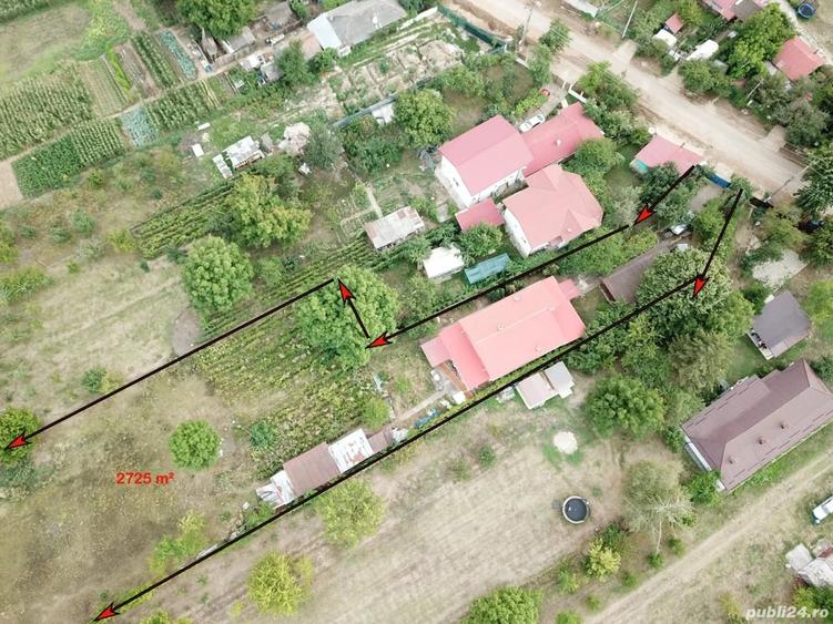Casă cu 4 camere cu Teren 2725 Mp în Izvorani