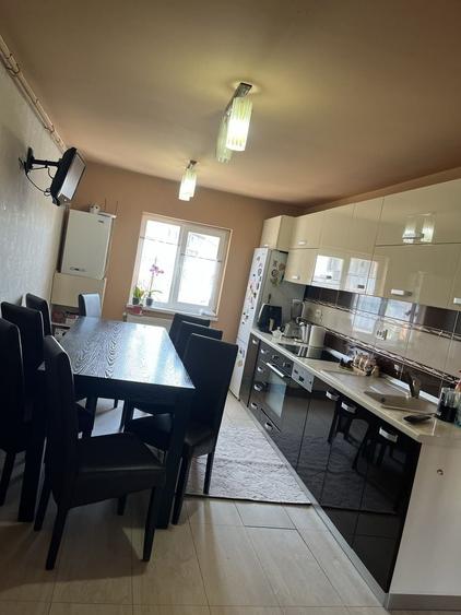 Apartament cu 3 camere în Central