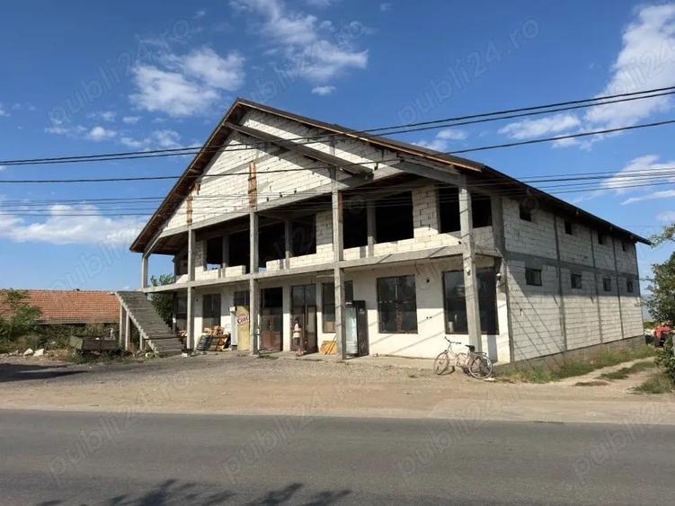 Spațiu comercial, de 2,100 mp, în Izbiceni