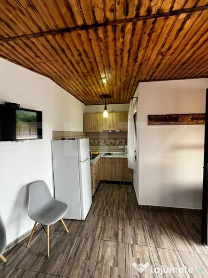 Casă cu 3 camere cu Teren 400 Mp în Beclean