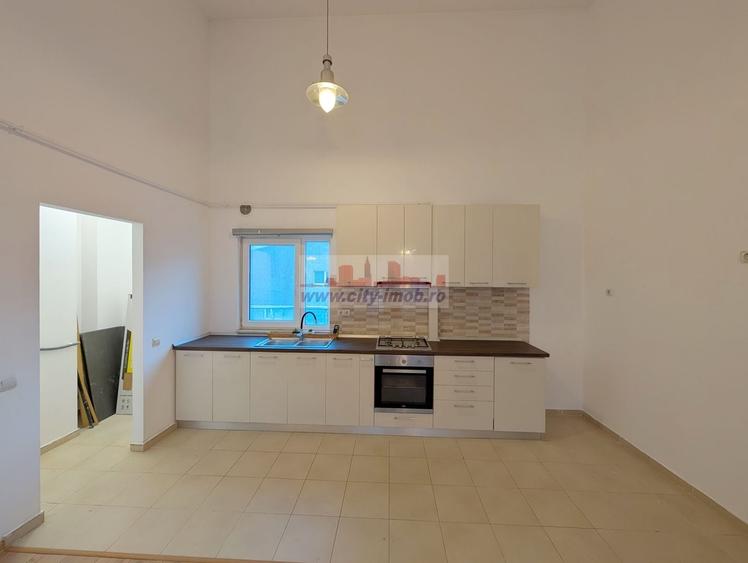 Apartament cu 2 camere semidecomandat în Băneasa