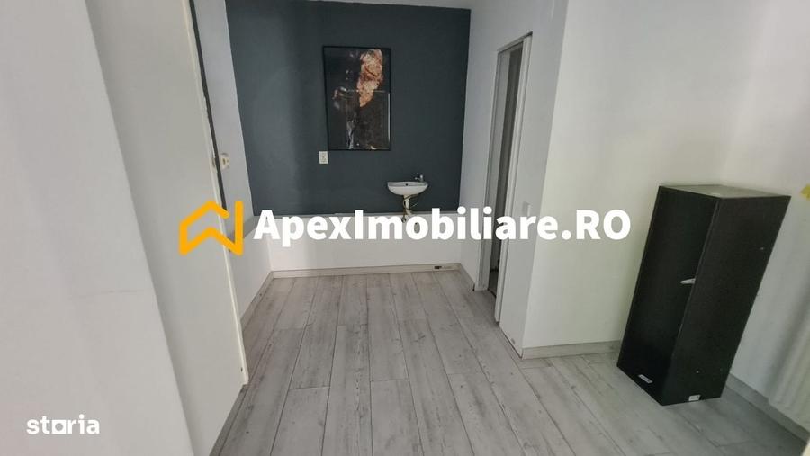 Garsonieră decomandată în Băneasa
