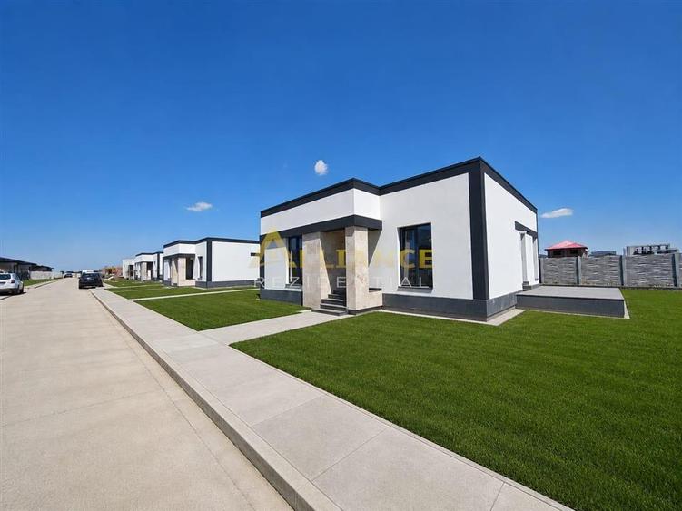 Casă individuală cu 4 camere cu Teren 500 Mp în Berceni
