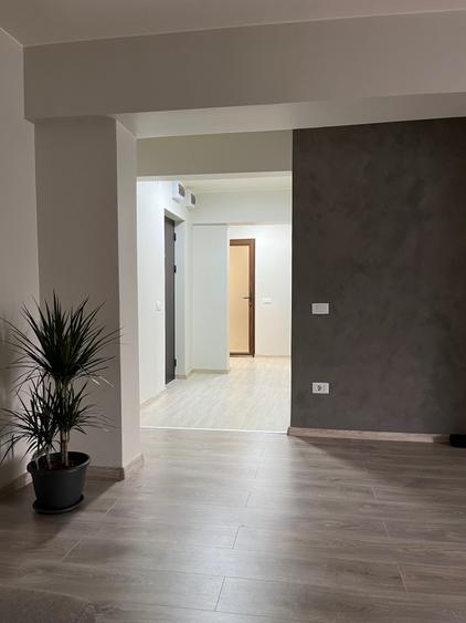 Apartament 2 camere de inchiriat-Husi- zona Cinema - 1