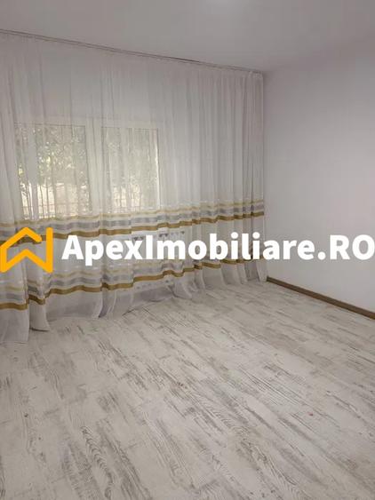 Apartament cu 4 camere semidecomandat, mobilat în Vitan Mall
