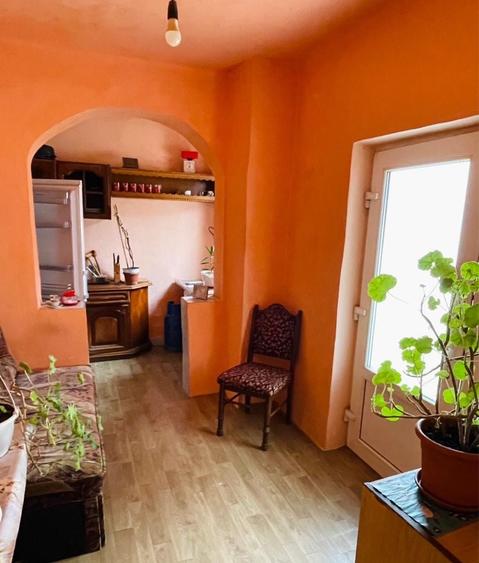 Casă cu 3 camere în Exterior Vest