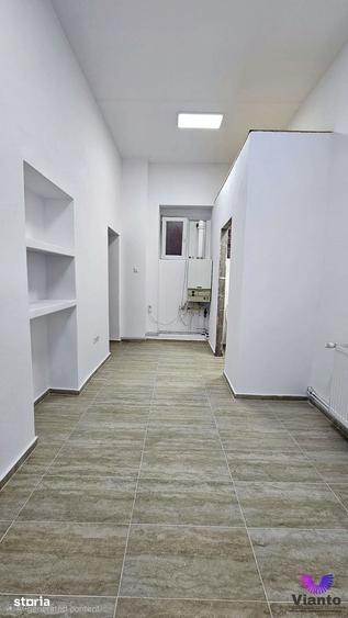 Spațiu comercial, de 58 mp, în Central