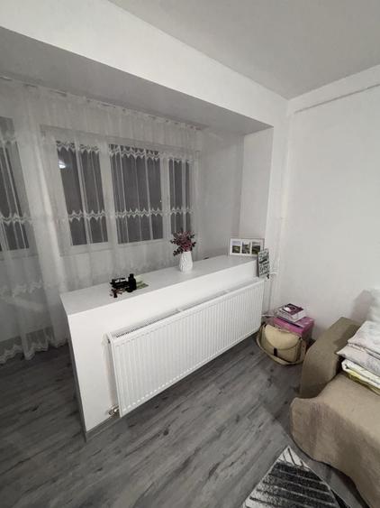 Apartament cu 2 camere semidecomandat în Liviu Rebreanu